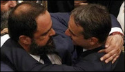 Σφάλμα είναι που υπάρχουν σφάλμα που τους ανεχόμαστε - Η πραγματική πολιτική κατάσταση από γραφιά του Μαρινάκη