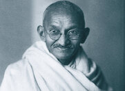 Μαχάτμα Γκάντι (Mohandas Gandhi)