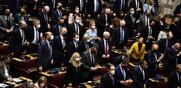 Το τελευταίο τους χαρτί, ο διχασμός