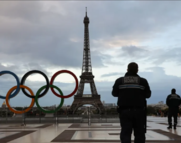 ΟΙ ΠΕΝΤΕ ΚΥΚΛΟΙ ΤΟΥ ΦΟΒΟΥ: Οι Ολυμπιακοί του Παρισιού και η προσπάθεια να συνηθίσουμε την καταστολή