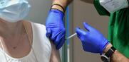 Φον Ντερ Λάιεν / Η ΕΕ έχει παραδώσει δόσεις εμβολίων για να εμβολιαστεί το 70% του ενήλικου πληθυσμού