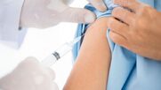 Ας αναλάβει η κοινωνία των πολιτών να σώσει τον εμβολιασμό