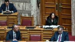 Ανοίγει ο δρόμος για απολύσεις με υπογραφή Σταϊκούρα-Βρούτση