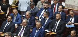 Σπαρτιάτες / Αντιμέτωποι με τη διάλυση - Τα τρία σενάρια για την επόμενη μέρα
