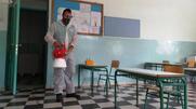 Βουλή: Ποινές και περικοπή μισθού σε ανεμβολίαστους εκπαιδευτικούς με τροπολογία
