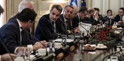 Οι... διορθώσεις των «διορθωτικών κινήσεων» του Μητσοτάκη περί ανασχηματισμού