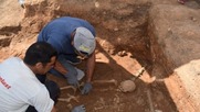 Σπάνια στον ελλαδικό χώρο η χάλκινη νεκρική κλίνη που αποκάλυψε η αρχαιολογική σκαπάνη στην Κοζάνη