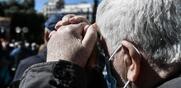 Κυβέρνηση Μητσοτάκη / Με εν κρυπτώ ΠΝΠ βάζουν «χέρι» στα αναδρομικά των συνταξιούχων