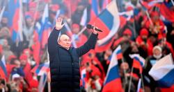 Ο Πούτιν δήλωσε ότι τα σχέδια του θα ολοκληρωθούν, μπροστά σε τεράστιο πλήθος στη Μόσχα