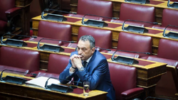 Προς έξοδο από το κοινοβούλιο οι «Σπαρτιάτες»