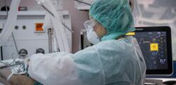 Κορωνοϊός / Πραγματικό έγκλημα η μη επίταξη των ιδιωτικών ΜΕΘ