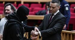 Παίζουν την κολοκυθιά με τις ομιλίες Κασιδιάρη από τη φυλακή