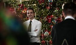 Μια κυβέρνηση στη θάλασσα των… ψεμάτων