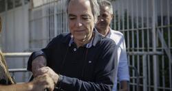 Η ζωή ενός απεργού πείνας κινδυνεύει, το υπ. Προστασίας του Πολίτη ενοχοποιεί τον απεργό