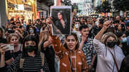 Ιράν: Γυναίκες, νεολαία και μειονότητες συγκρούονται με το καθεστώς