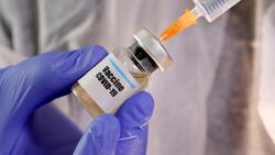 Στον «πάγο» οι κλινικές δοκιμές της AstraZeneca για το εμβόλιο της Οξφόρδης
