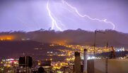 Καιρός: Αυτές οι 6 περιοχές κινδυνεύουν με πλημμύρες – Τι είναι ο περιβόητος αεροχείμαρρος (video)