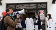 Χημικά και βία στη διαδήλωση εργαζομένων του «Άγιου Σάββα»