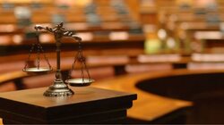 Ενστάσεις δικηγορικών συλλόγων για νομοσχέδιο που «εξυπηρετεί συμφέροντα τραπεζών σε βάρος των ευάλωτων»