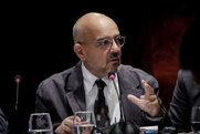 Άλλο και τούτο: «Ο Μητσοτάκης είναι ο μεγαλύτερος σοσιαλιστής που έχει περάσει» (Video)