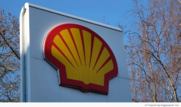 Μήνυση-μαμούθ της Shell κατά της Greenpeace για ακτιβισμό σε βυτιοφόρο στη θάλασσα
