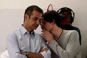 “Παγώνουν” άρον άρον το πιστοποιητικό εμβολιασμού σε εμβολιασμένους που νοσούν μετά τις αποκαλύψεις για την περίπτωση του γιου του Πρωθυπουργού!