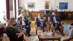 Μητσοτάκης στη Θεσσαλονίκη: εκνευρισμός στους βουλευτές, καμία υπόσχεση για το Μετρό
