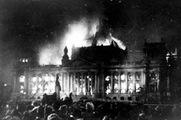 Στις 21/09/1933 ξεκινάει η δίκη για τον εμπρησμό του Ράιχσταγκ