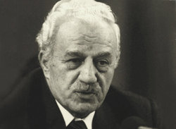 Χαρίλαος Φλωράκης 1914 – 2005