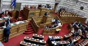 «Νύχτα ζόφου» στη Βουλή για το προσφυγικό καταγγέλλει ο ΣΥΡΙΖΑ
