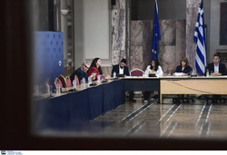 Η παρωδία της προανακριτικής έλαβε τέλος. Πόσα θέλετε να μας τρελάνετε με τη Novartis;
