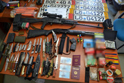 Συνελήφθη 39χρονος ημεδαπός στην Πάτρα για παράνομη κατοχή όπλων,  εκρηκτικών, φωτοβολίδων και κροτίδων