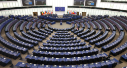 Η επιτροπή LIBE ζητά να κινηθεί νομική διαδικασία κατά της Ελλάδας για τις επαναπροωθήσεις