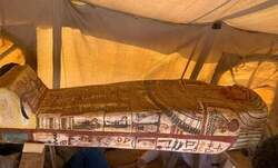 Η Αίγυπτος ανακαλύπτει αρχαίο θησαυρό με πάνω από 100 ανέπαφες σαρκοφάγους