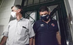Ποιος θα μας σώσει από τους σωτήρες μας; – (Ας φρόντιζαν)