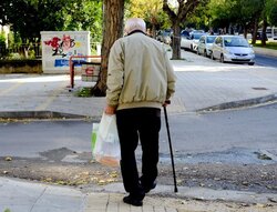 Συγκλονιστική ιστορία: Αφού κέρασε τους συγχωριανούς, αυτοκτόνησε 95χρονος στη Φθιώτιδα