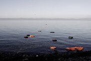 Ναυάγιο με μετανάστες στη Φολέγανδρο: Βυθίστηκε βάρκα – Αρκετοί αγνοούμενοι