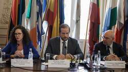 Εισηγήτρια PEGA: «Δημητριάδης και κυβερνητικοί κύκλοι πίσω από τις παρακολουθήσεις, να άρει το απόρρητο ο Μητσοτάκης»