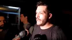 Επίθεση ΜΑΤ και σε δημοσιογράφο σε live μετάδοση