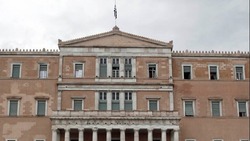Βουλή - Γερμανικές οφειλές: Απαράγραπτες οι αξιώσεις της Ελλάδας