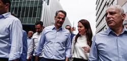 Κυβέρνηση Μητσοτάκη / Kλιμακώνεται η επίθεση σε 1,2 εκατ. μικρομεσαίους - Απειλές και για κατασχέσεις