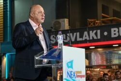 Στήλη Άλατος: Το “καλύτερα με Μπέο, παρά με Συριζαίο” του ΚΚΕ – Ο Ανδρουλάκης που (κάνει) πως νίκησε …και το γελοίο επιχείρημα ότι ο Πολάκης και ο Παππάς δεν κερδίζουν στους κεντρώους! Σχόλιο αναγνώστη και ένα ΥΓ για τον ΟΤΕ