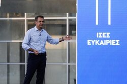 Κυνικός ο Μητσοτάκης: «Δεν μπορούν και δεν πρέπει να πάνε όλοι στο πανεπιστήμιο»
