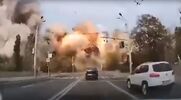 Βίντεο – ντοκουμέντο: Καρέ καρέ η έκρηξη πυραύλου σε κατοικημένη περιοχή στο Ντνίπρο της Ουκρανίας
