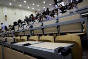 Ποιοι θα ωφεληθούν από τα ιδιωτικά πανεπιστήμια στη φτωχότερη και ακριβότερη χώρα της Ευρώπης
