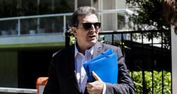Προκαλεί ο υπουργός ΠΡΟ.ΠΟ. με τα συγχαρητήρια για την υπόθεση Φουρθιώτη