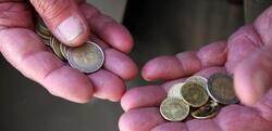 Ακρίβεια / Εξανεμίστηκε η αγοραστική δύναμη όσων παίρνουν ως 1.800 ευρώ