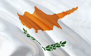 Κυπριακή Δημοκρατία: Vatan bölünmez! δηλαδή, Αδιαίρετη πατρίδα!
