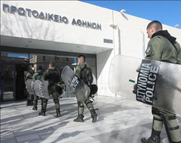 Η «δίκη του Κολωνού» και ο αποκλεισμός των μίντια