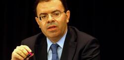 Ο Μανώλης Κοττάκης αποδομει τον Μητσοτάκη με τις ευλογίες Καραμανλή